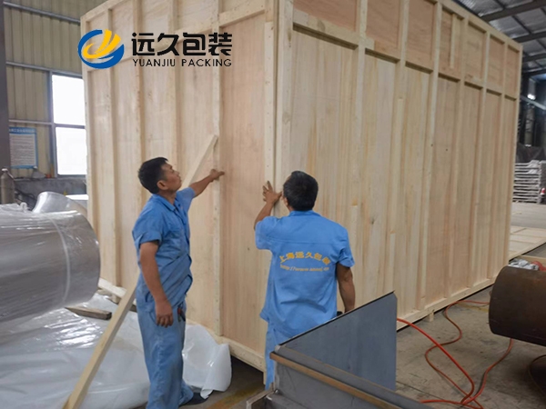 加強筋可提高包裝木箱的剛性和抗扭曲能力